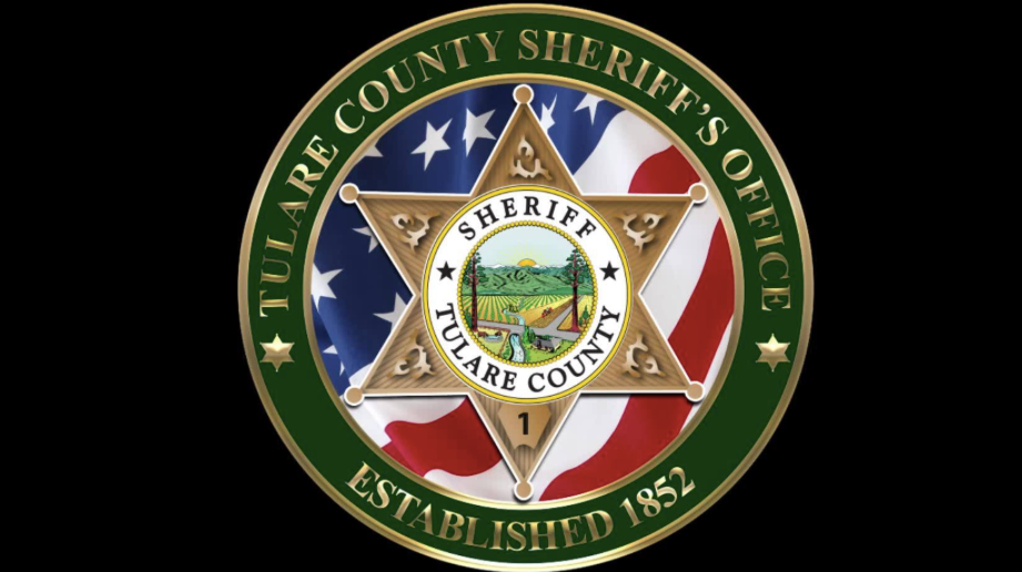 Mother/Daughter deputies give back to community.