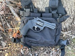 5-shots of .357Mag or .38Spl in a very rugged 3' barrel frame makes for an excellent backwoods handgun. 5-shots of .357Mag or .38Spl in a very rugged 3' barrel frame makes for an excellent backwoods handgun.