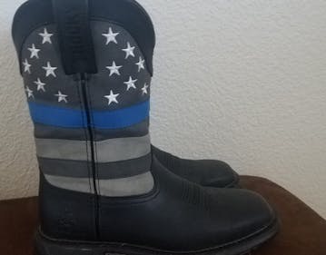 Blue line boots online