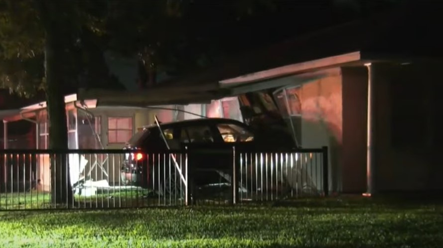 Houston House Crash Police (tx)