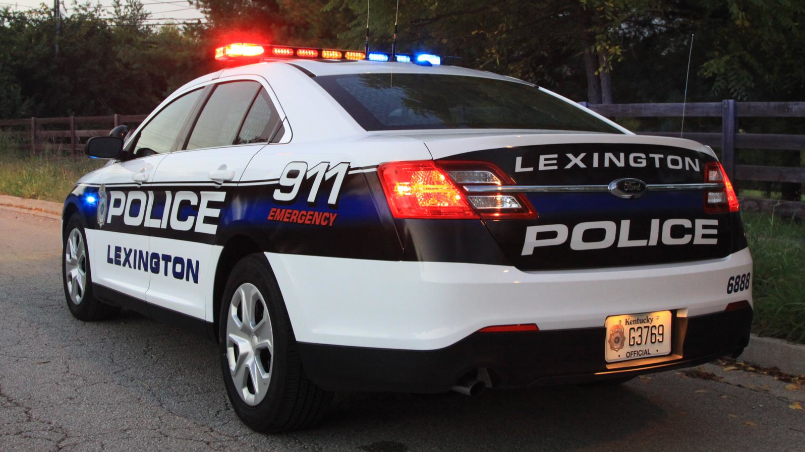 Kentucky PD Short over 100 Officers as Shootings Spike Officer