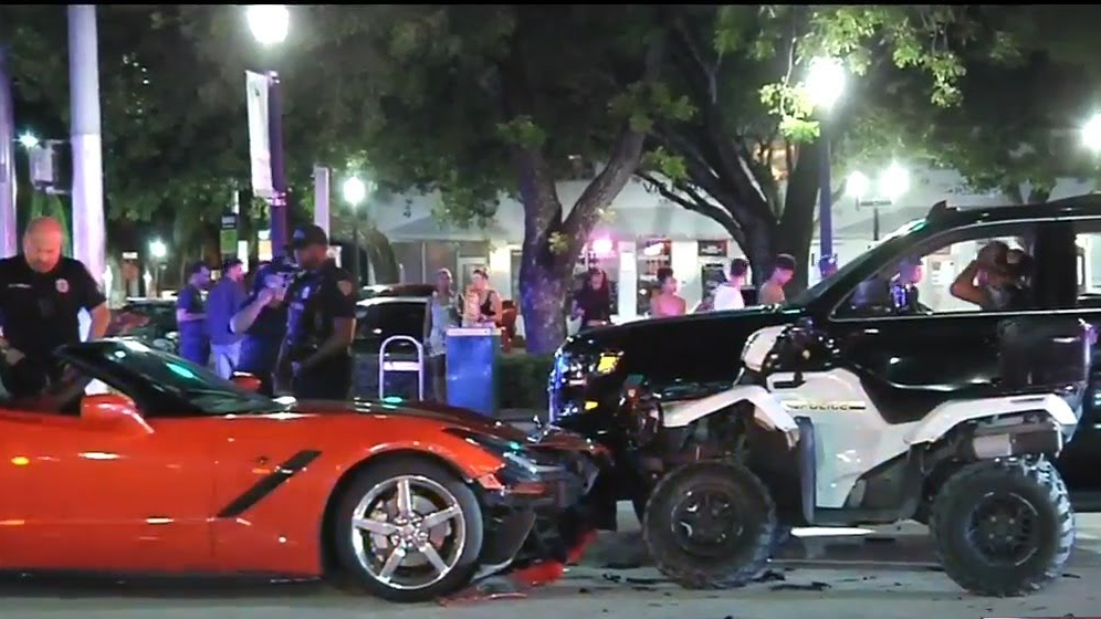 Army Vets Help Miami Beach Police Officer in Crash | Officer
