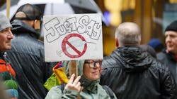 Members of the Fraternal Order of Police, along with supporters, rally outside of Chicago City Hall ahead of a City Council meeting on Oct 25. Members of the Fraternal Order of Police, along with supporters, rally outside of Chicago City Hall ahead of a City Council meeting on Oct 25.