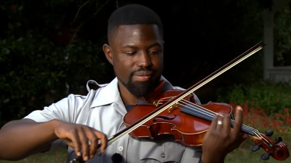 Prince George's Co Violinist Police Officer (md)