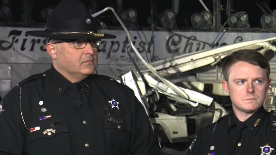 Graves Co Deputies Tornado Rescue (ky)