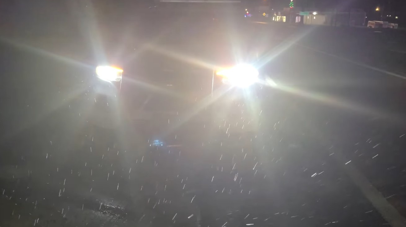 A speeding driver got off with a warning from a Walton County, FL, sheriff's deputy thanks to the sudden and unusual snowfall in Freeport on Monday.