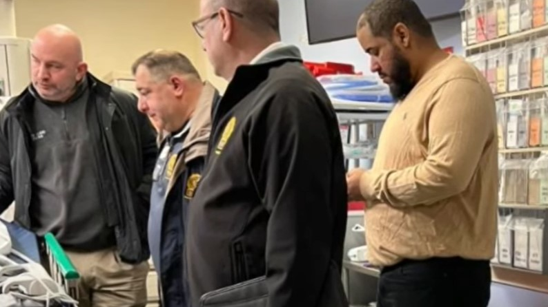 Nypd Detective Wounded Recovering (nyc)