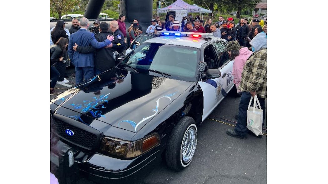 Calif. PD Unveils Lowrider Patrol Car in Honor of Fallen Officer Officer