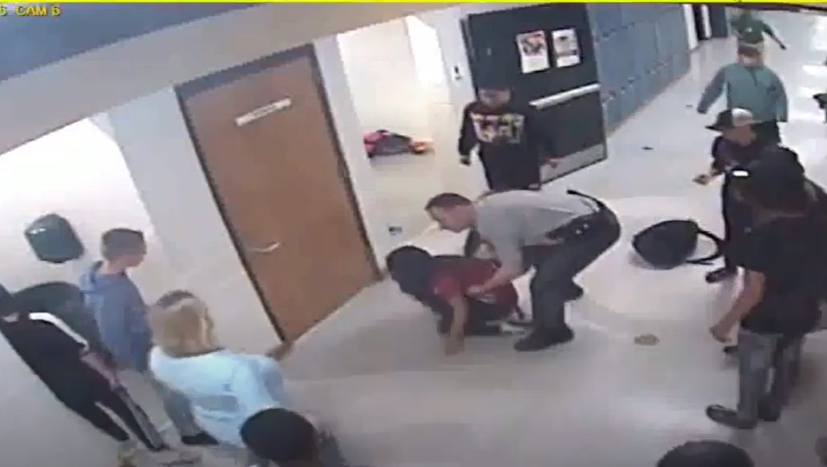 Iredell County Deputy Choking Rescue (nc)