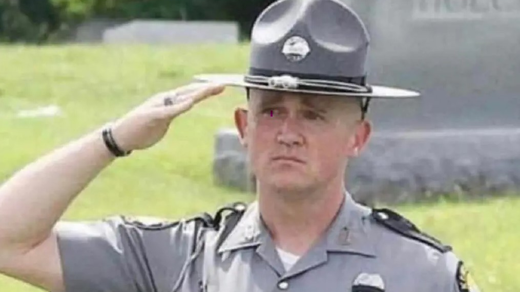 Calloway County, KY, Sheriff's Deputy Jody Cash.