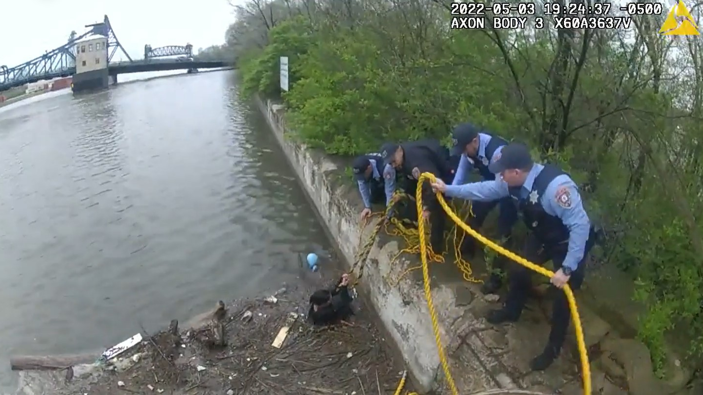 Joliet, IL, police rescued a woman who had jumped into the Des Plaines River from a drawbridge Tuesday.