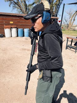 The advantage to the Shockwave design and Mossberg&apos;s Raptor Grip is the ability to easly maneuver in close quarters. The modified &apos;position SUL&apos; gives the Officer a quick response and engaement, plus full peripheral vision.