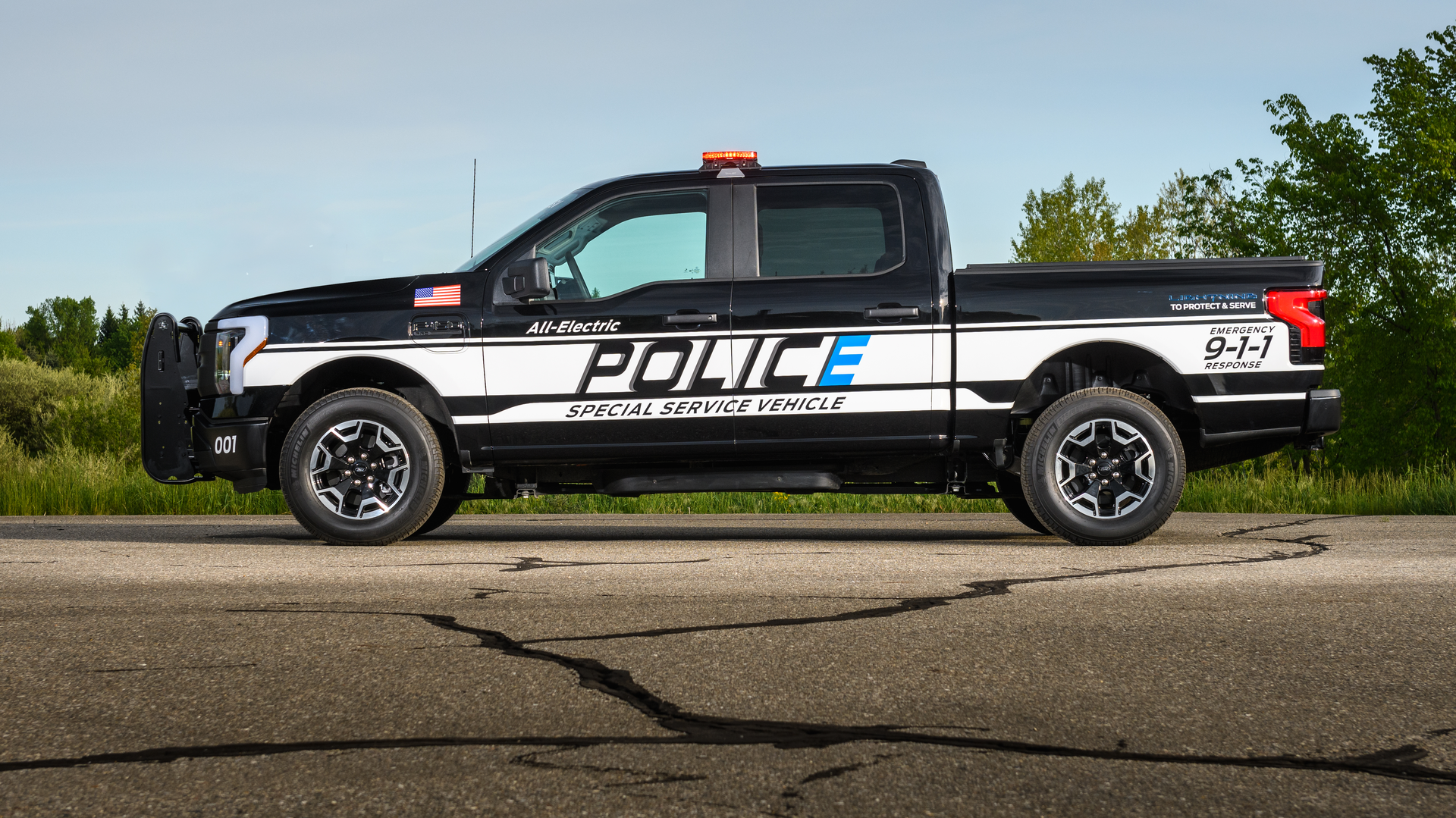 2023 F 150 Lightning Pro Ssv 02 62e26fac02b9a