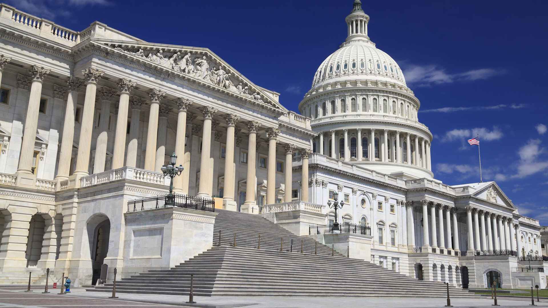 The U.S. House of Representatives voted unanimously to pass a bill aimed at helping federal first responders who are injured in the line of duty and forced to pursue other jobs in the federal government.