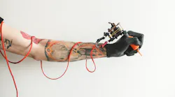 Tattoo Ariist Gun (dt)