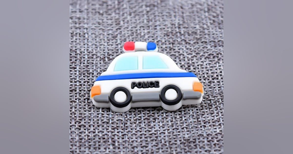 Custom 3D PVC Lapel Pins | Officer