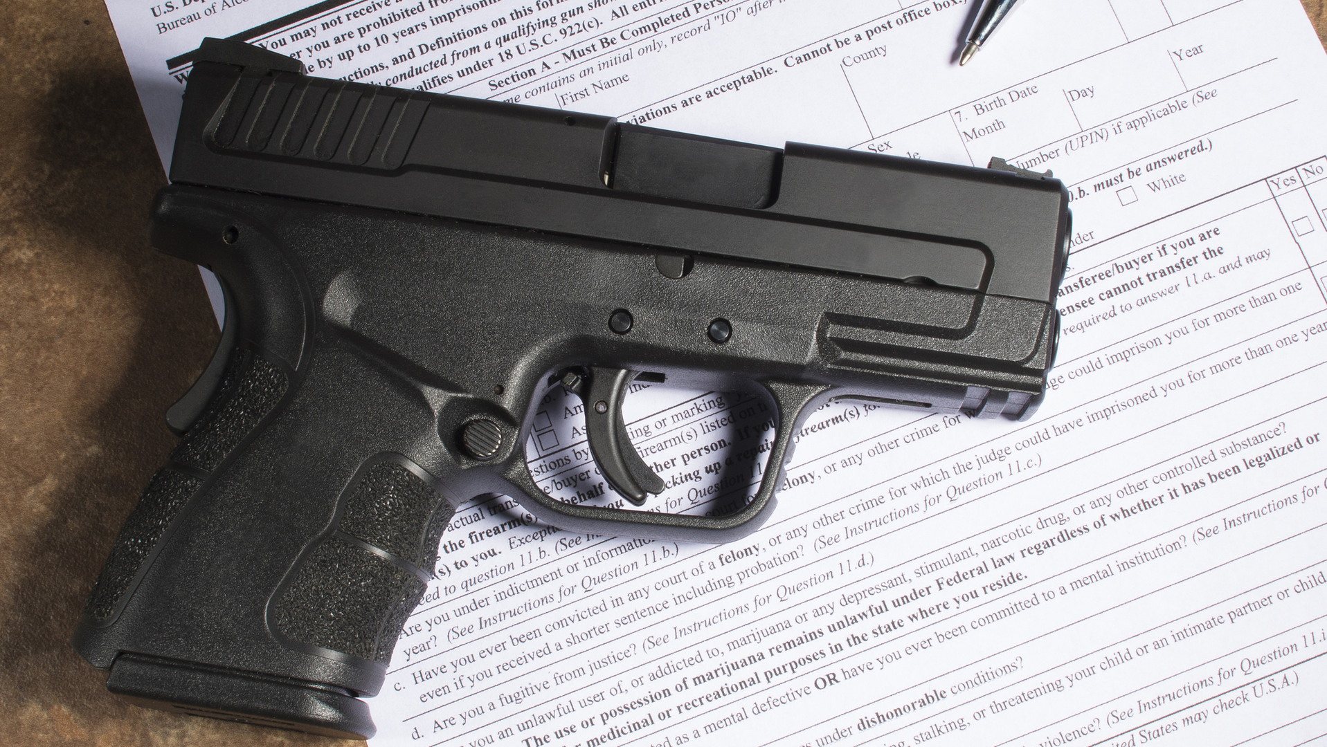 Restraining Order Puts New Oregon Gun Measure on Hold Officer