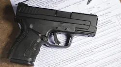 Handgun & Permit (dt)