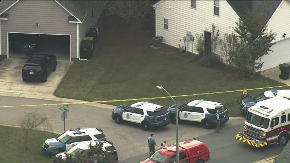 5 dead, including offduty police officer, in Raleigh, N.C. mass
