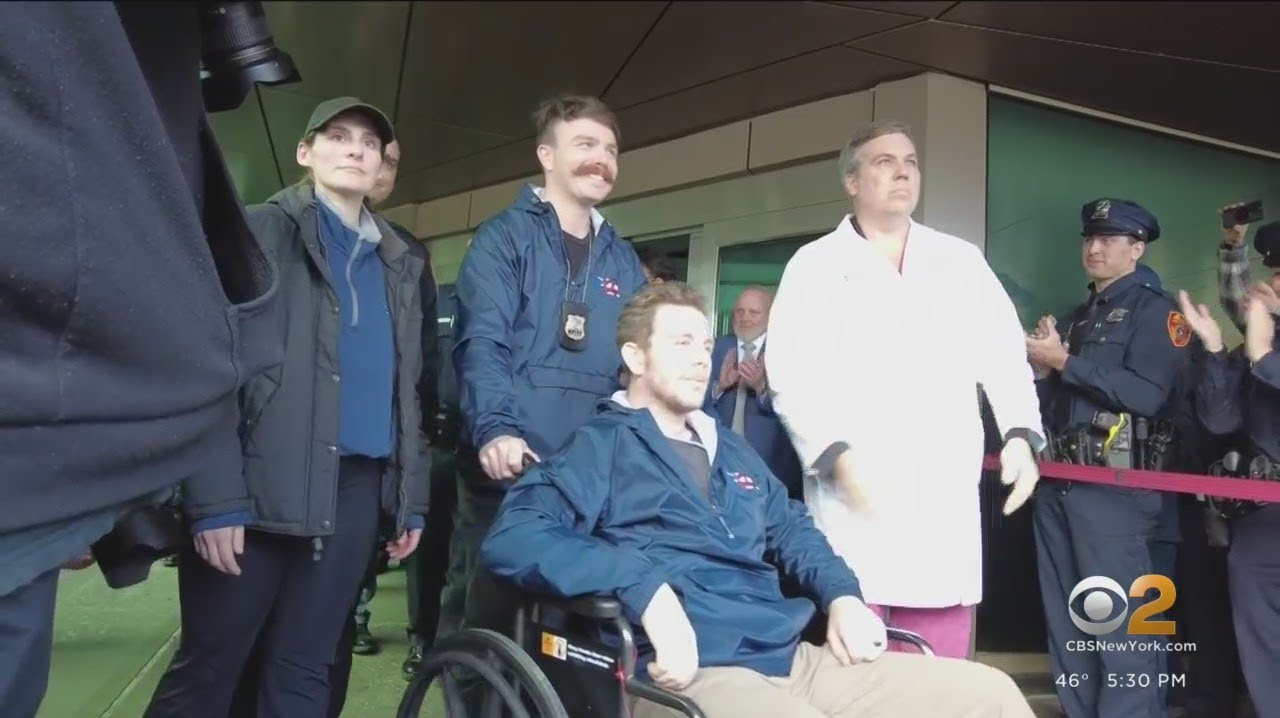 Two New York Police Officers Leave Hospital 10 Days After Stabbing ...