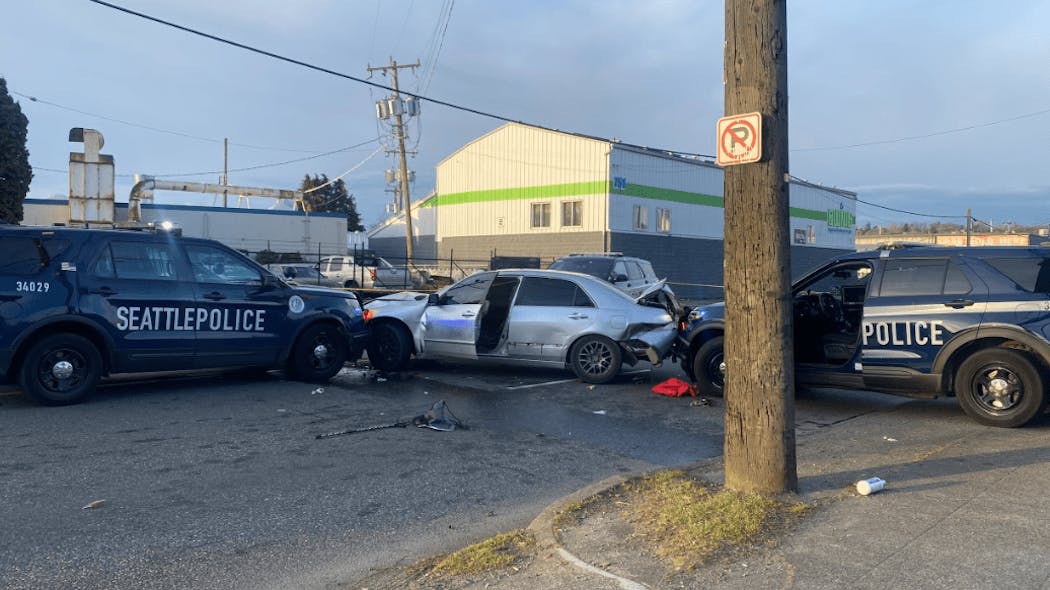 Four Seattle police officers were injured in a crash with a suspect trying to flee Tuesday. Four Seattle police officers were injured in a crash with a suspect trying to flee Tuesday.