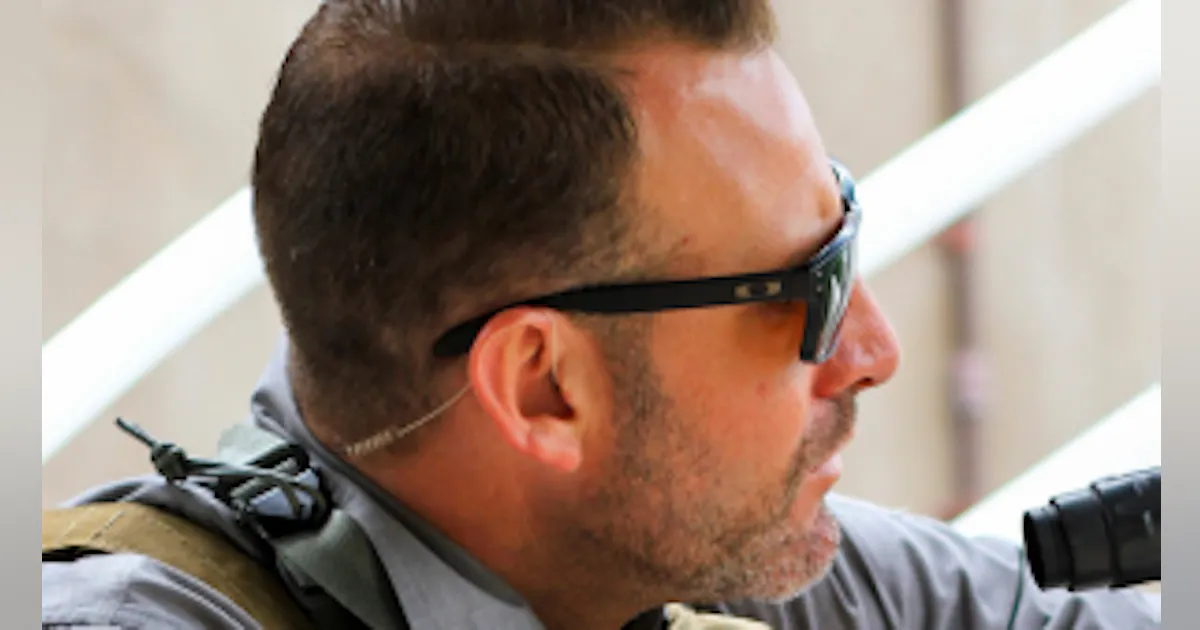 Police Earpro The Best Earpiece in Law Enforcement | Officer
