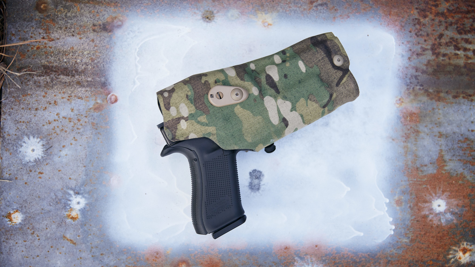 Safariland 6354RDSO holster with a Glock 17.