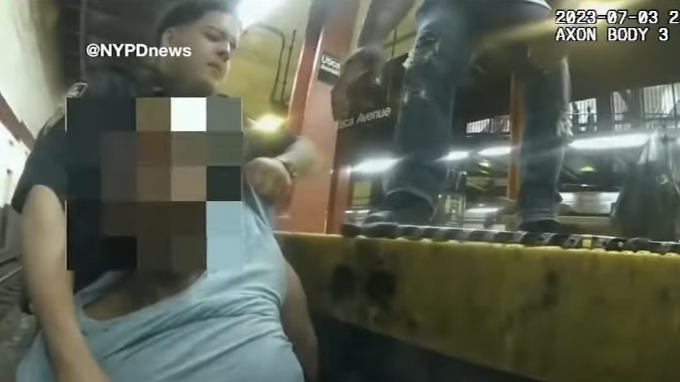 Nypd Subway Rescue Body Camera (nyc)