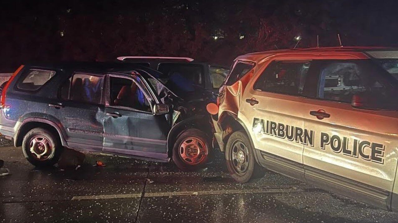 Ga. Police Officer Seriously Injured in Crash at Accident Scene | Officer