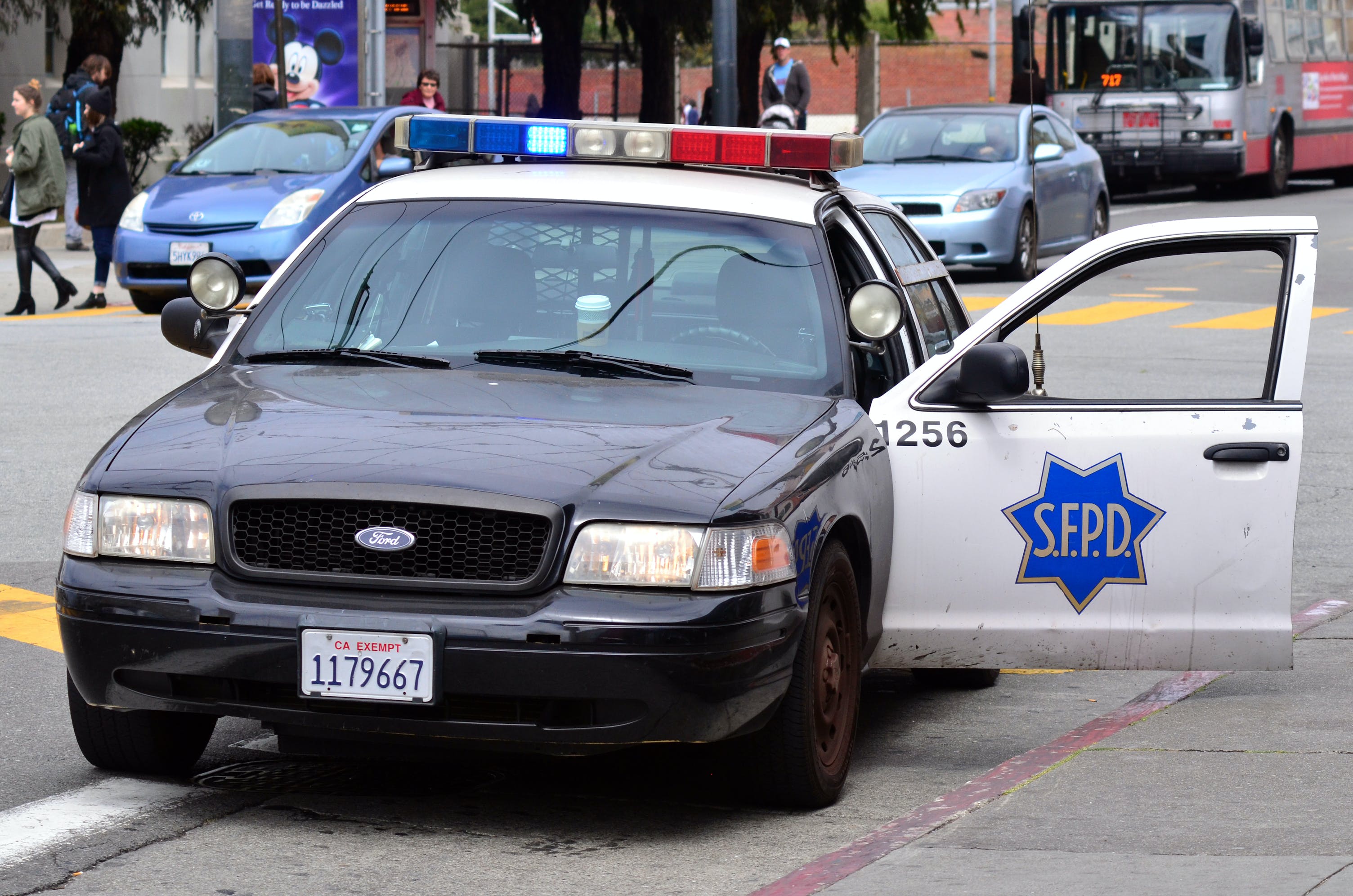 san_francisco_police_cruiser_open_door_sf_dt