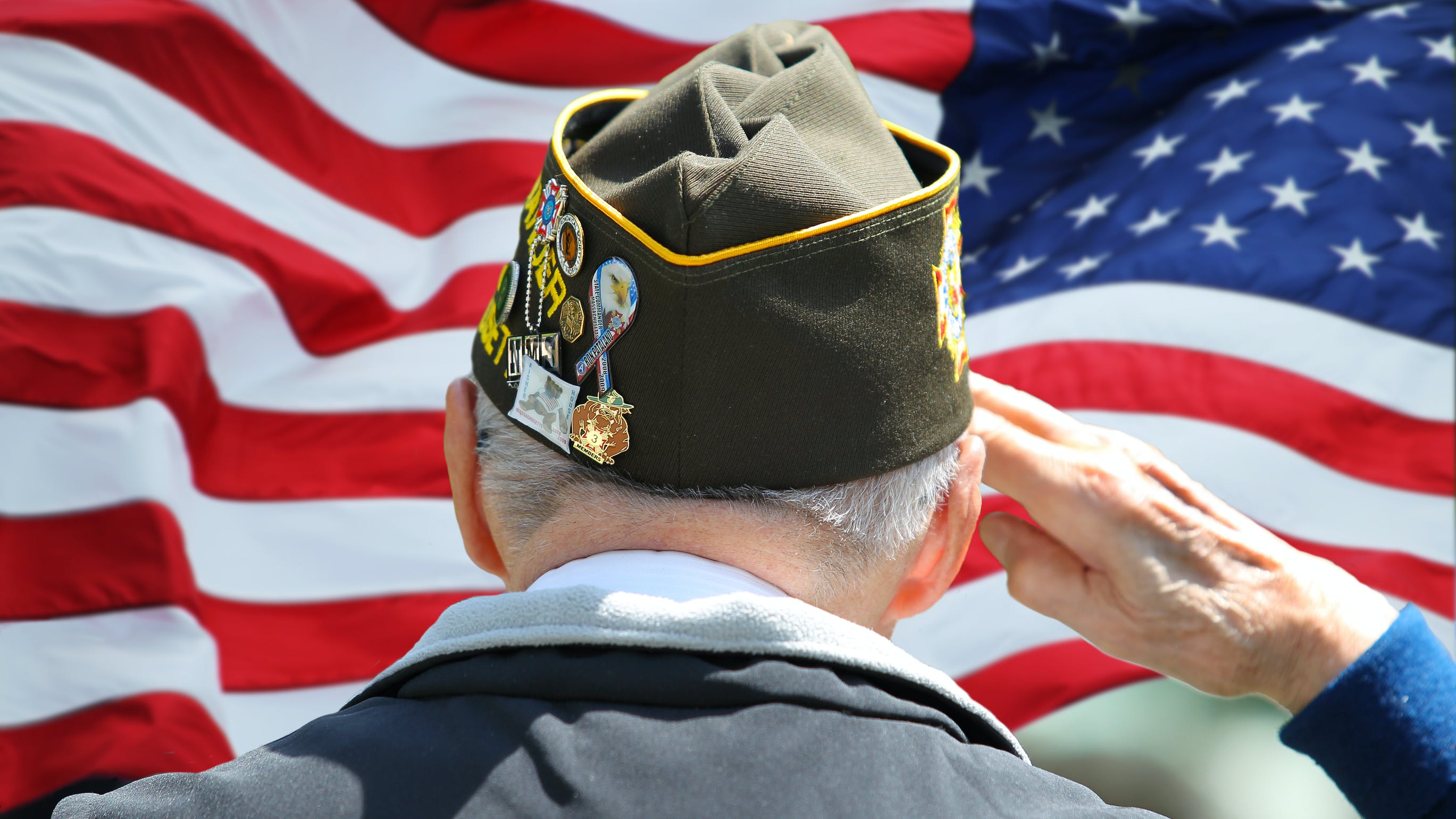 Veterans Day: Where Veterans, Military Members Can Eat Free - Vimarsana News