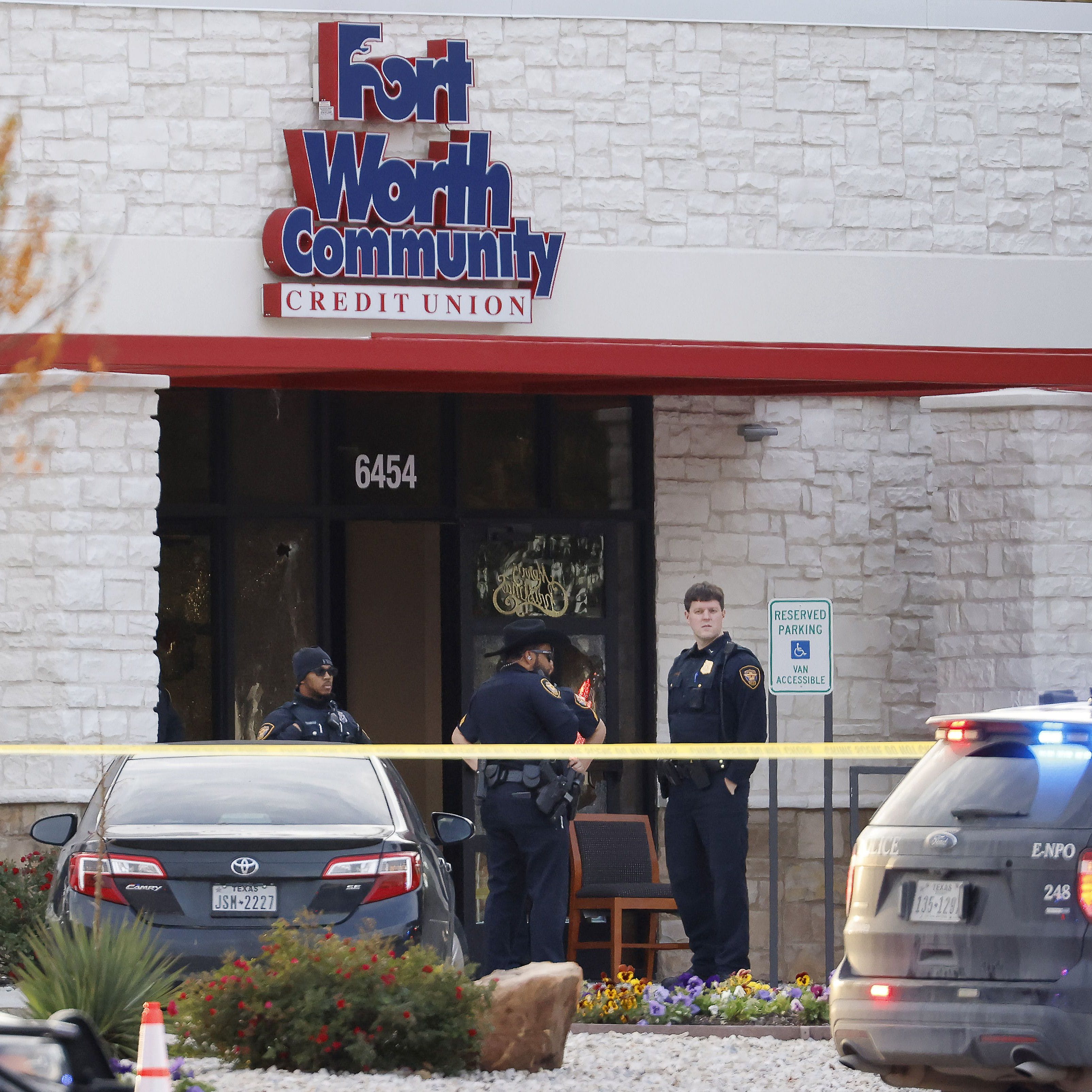 Judge Raises Bail for Suspect in Shooting of Texas Deputy - Vimarsana News
