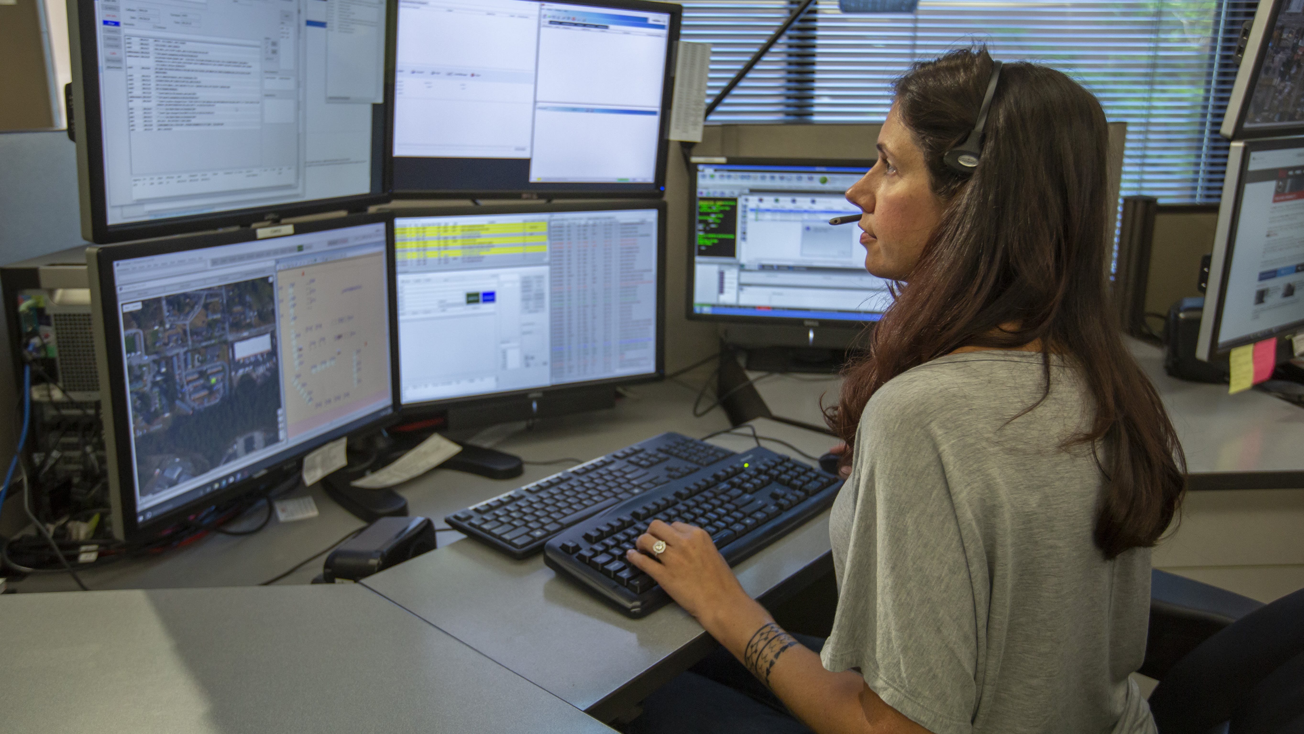 657b6242e834a3001e91d0a5 026southsound911 5933 Photo