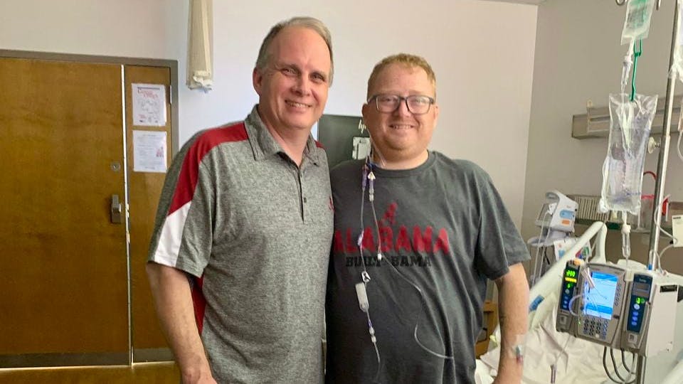 Ala. Deputy Donates Kidney to Police Officer He'd Never Met - Vimarsana News