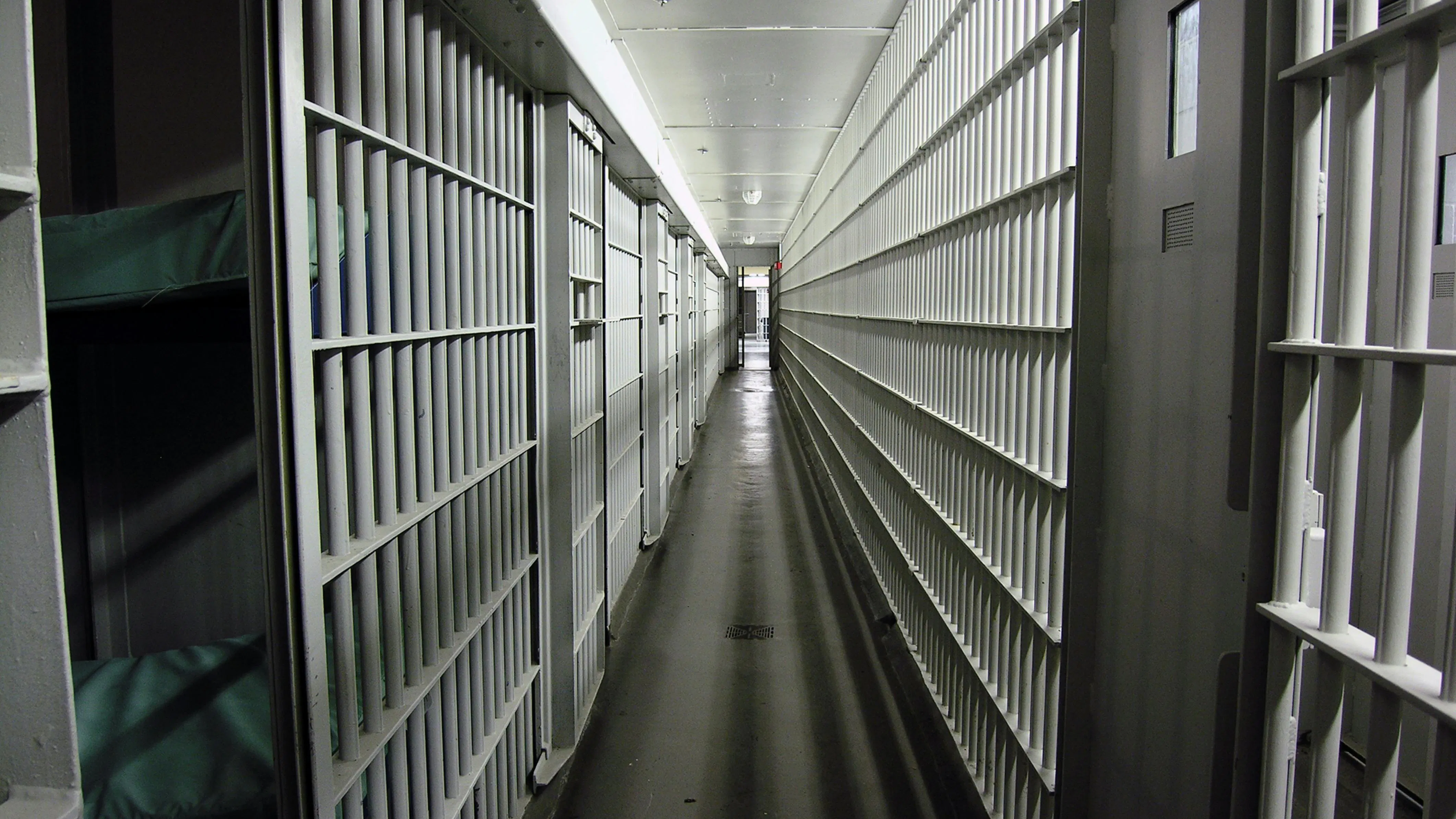 2 Inmates Attack Mont. Detention Center Officer in Failed Jailbreak - Vimarsana News