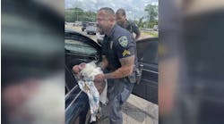 Baton Rouge officer delivers baby on side of the road