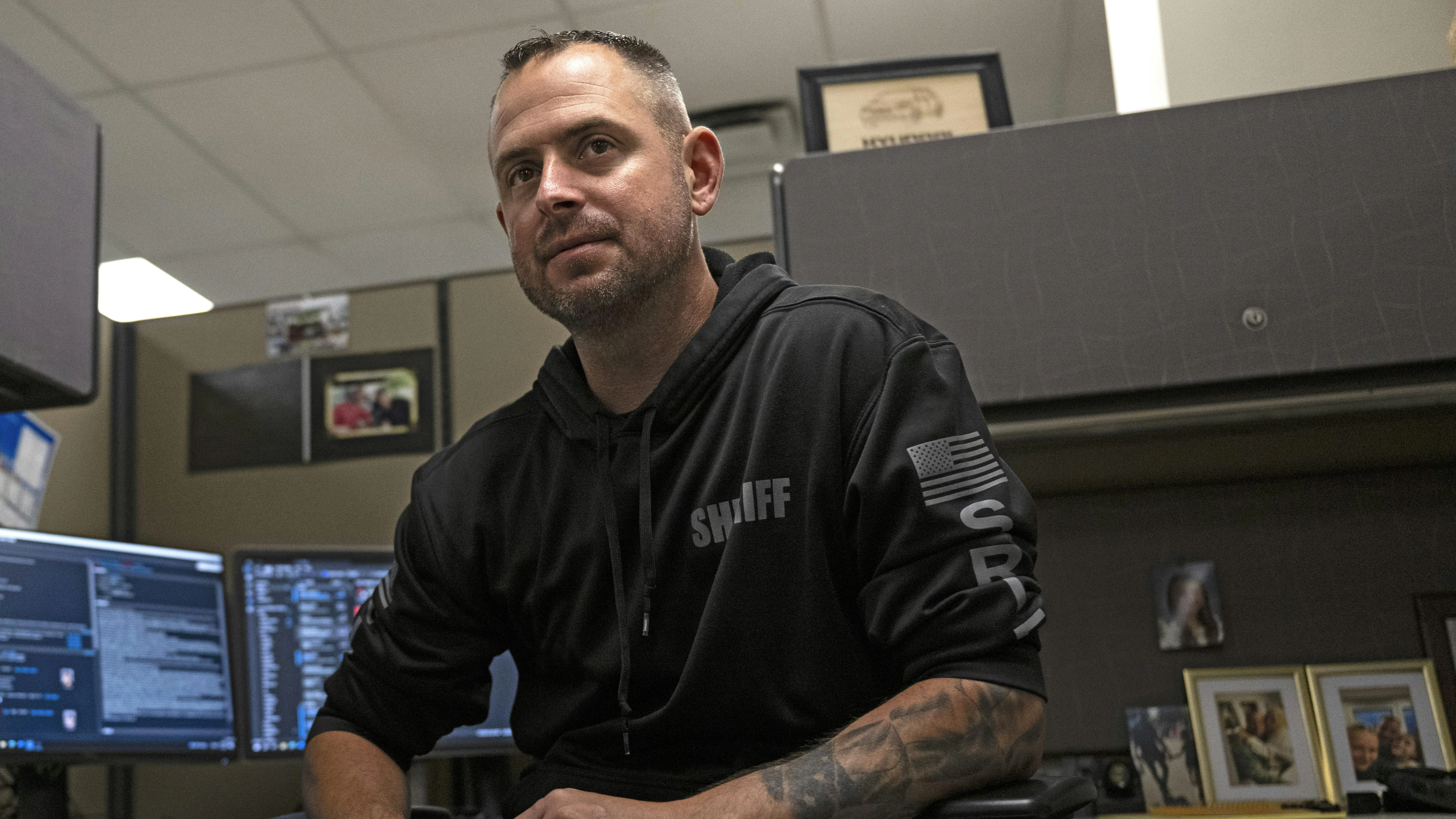 A Rifle Shot, a Timely Swerve and Shrapnel in the Shoulder: How 6 Inches Saved a Minn. Deputy's Life - Vimarsana News
