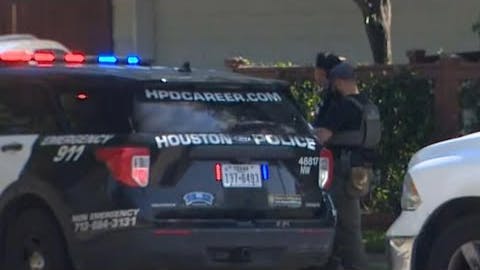 Houston Police Officer Shot while Responding to Home Invasion Officer