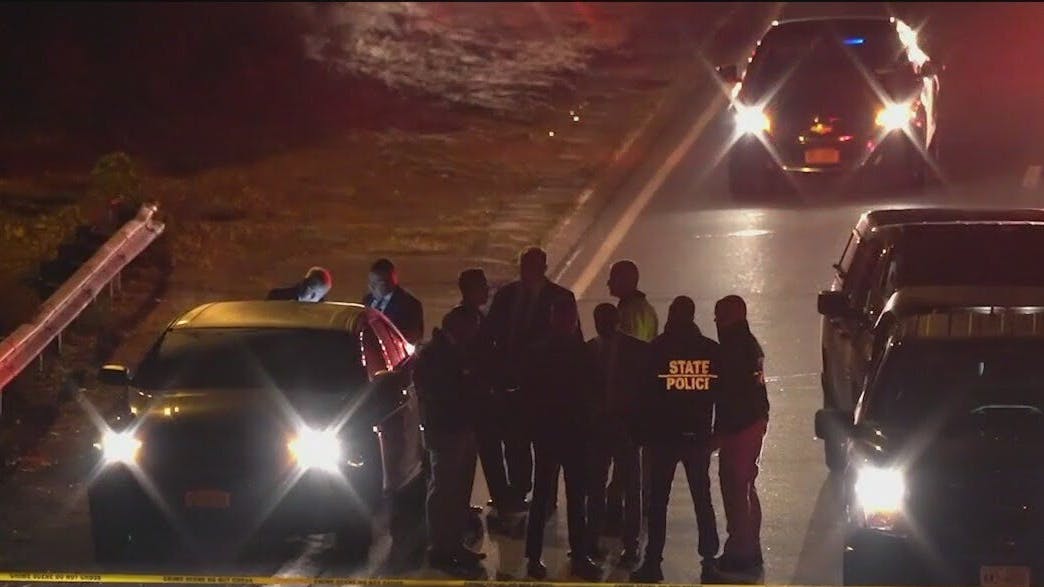 NY State trooper shot on Southern State Parkway
