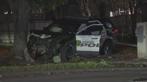 2 Houston Officers Injured In Dragging, Crash After Traffic Stop ...