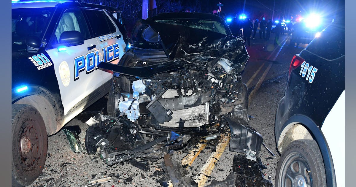 3 Ala. Police Officers Injured in Stolen SUV Crash, Struggle | Officer