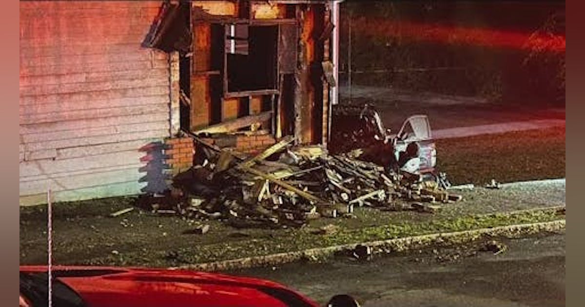 Bystanders Pull Injured Atlanta Police Officer from Fiery Crash