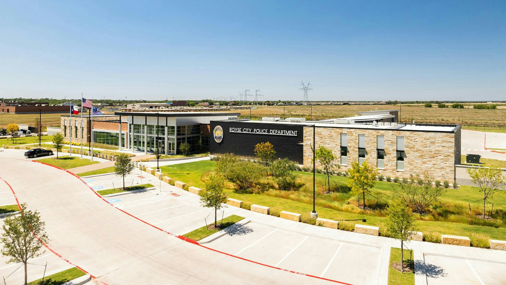 6907ef72c483091d281d28b4 Royse City Police Overall Exterior