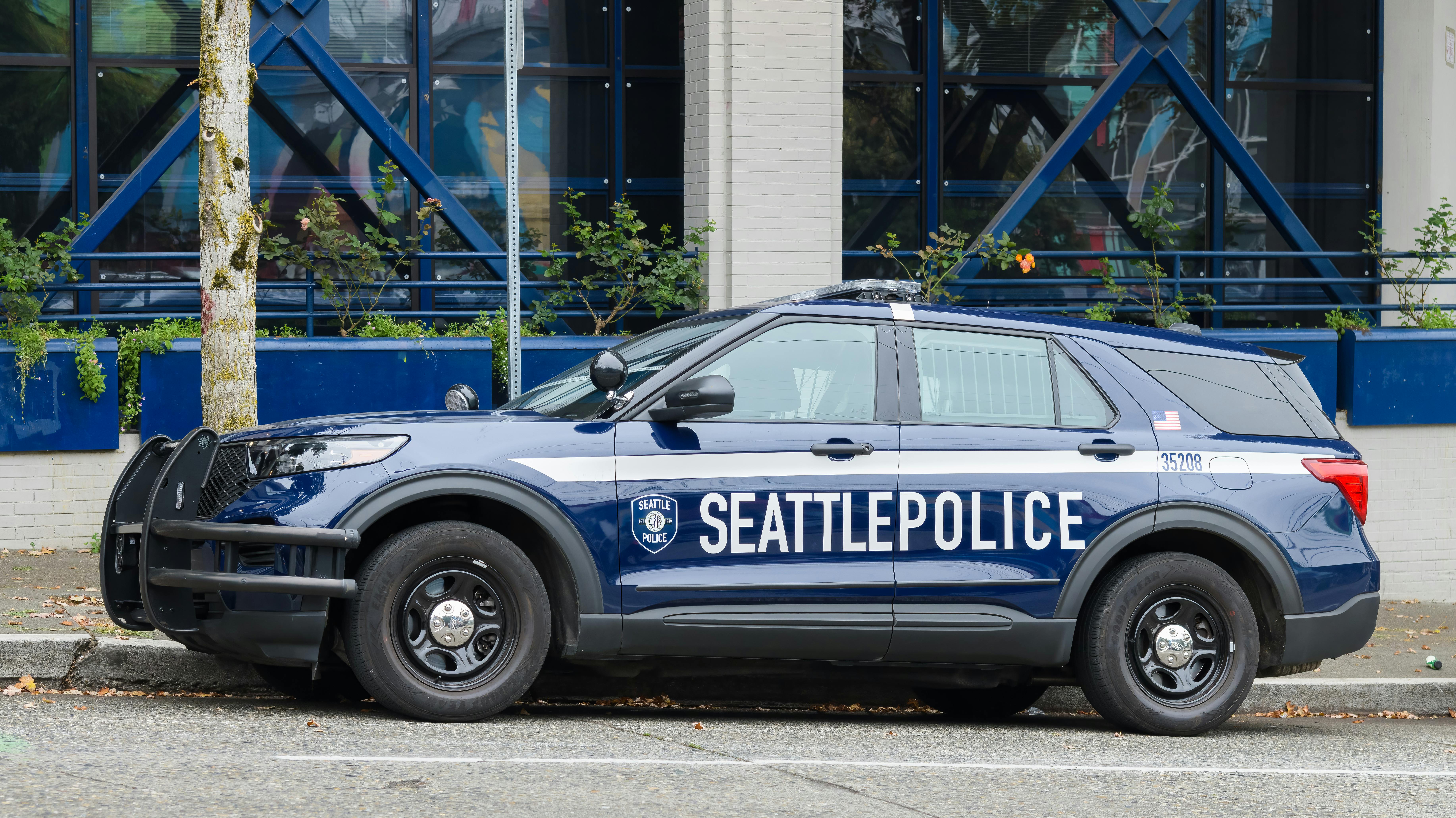 Seattle Mayor at Odds With Police Union Over New Directive on Drug Use Crimes