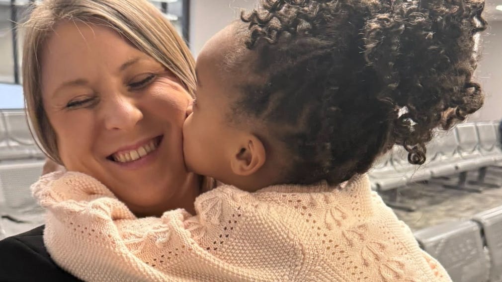 69736d02756cfdb8b78724db Adoption