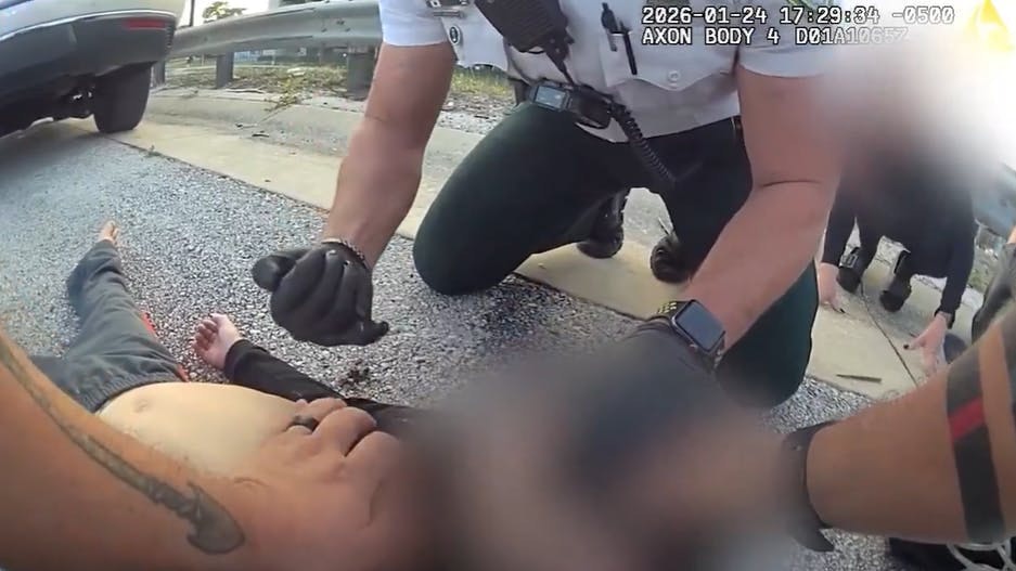 6978c082144af3d396d85503 Deputiesrescueboy