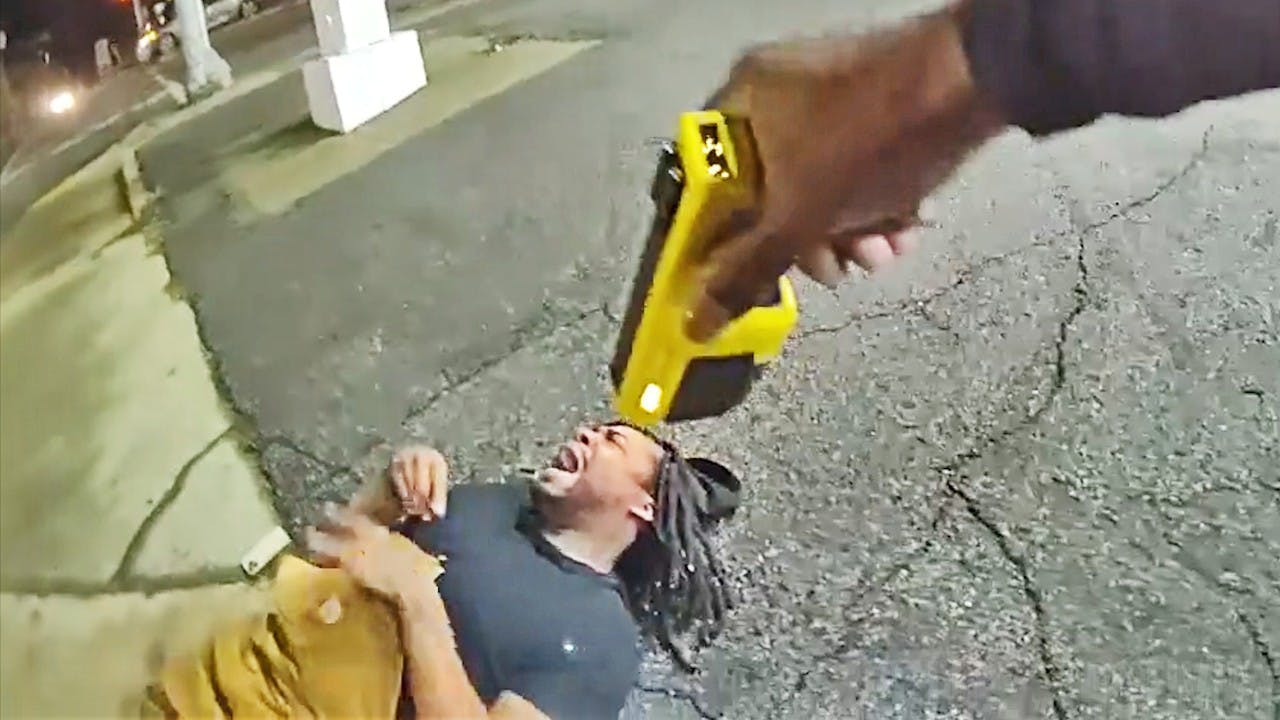Convicted Felon Tased After Trying to Run From Atlanta Police