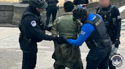 Suspect with loaded shotgun stopped as he ran toward the U.S. Capitol.