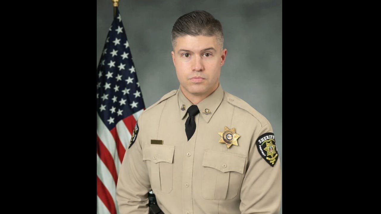 Christian County, MO, Sheriff's Deputy Michael Hislope.