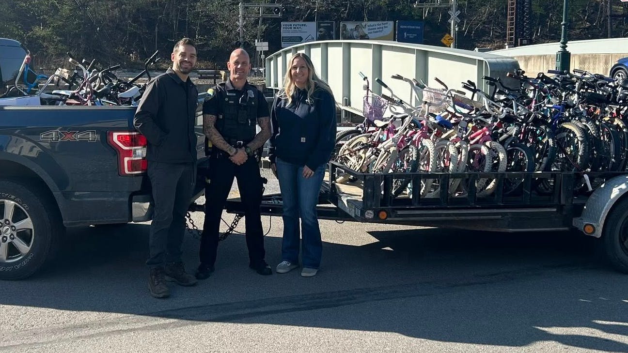 Johnstown Police youth bike program